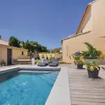 4 Bedroom Awesome In