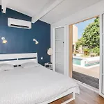 4 Bedroom Awesome In