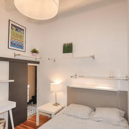 Сasa de vacaciones 4 Bedroom Awesome In