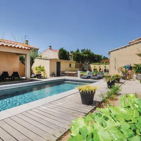 Holiday home 4 Bedroom Awesome Home In Narbonne *