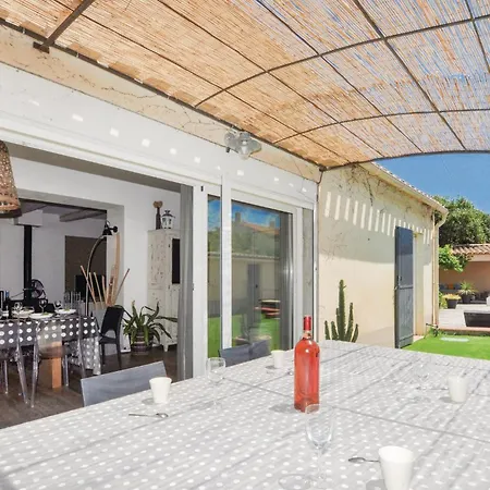 4 Bedroom Awesome In