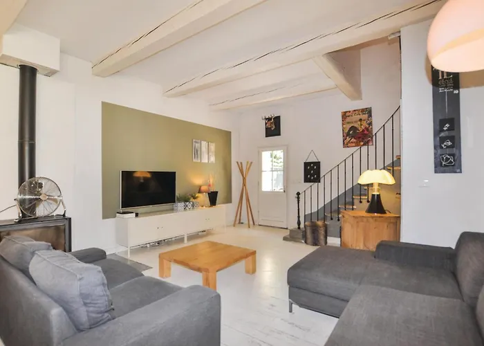 Casa de Férias 4 Bedroom Awesome In Narbona