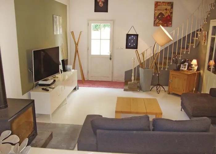 4 Bedroom Awesome In