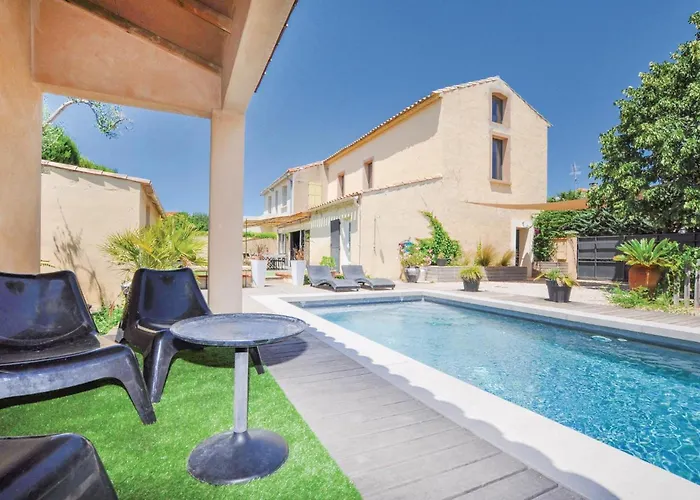 Casa de Férias 4 Bedroom Awesome In *